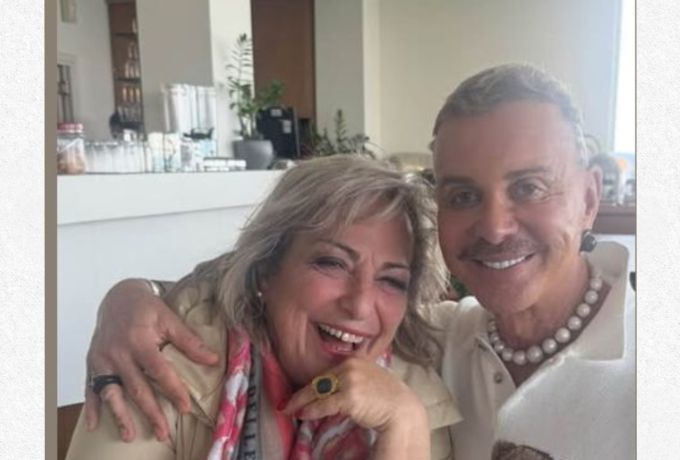 Η Τέτα Μπονάτσου εθεάθη με εκλεκτή παρέα στο Ξυλόκαστρο – Τι συζητήθηκε πίσω από τα χαμόγελα;